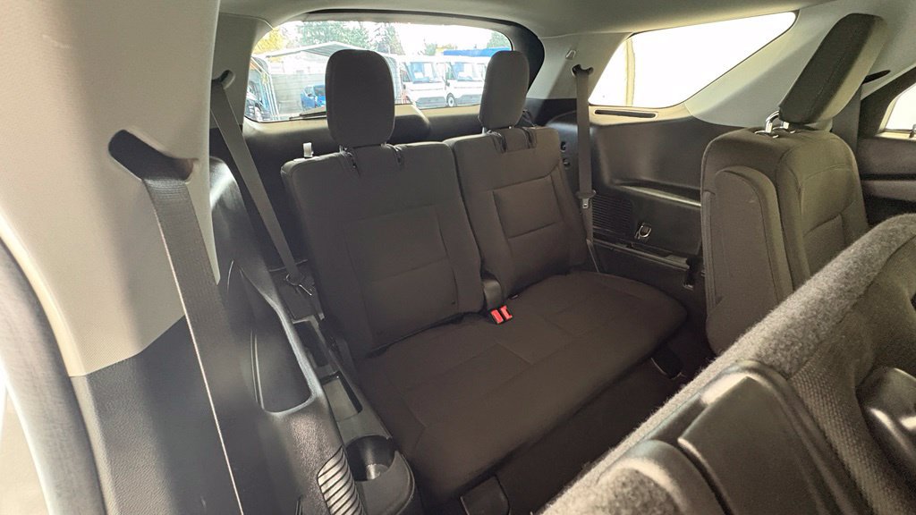 Used 2022 Ford Explorer XLT AWD/4WD image 30