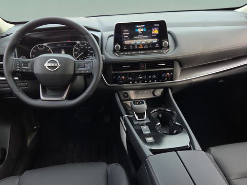 New 2026 Nissan Rogue SV w/ SV Premium Package FWD image 12