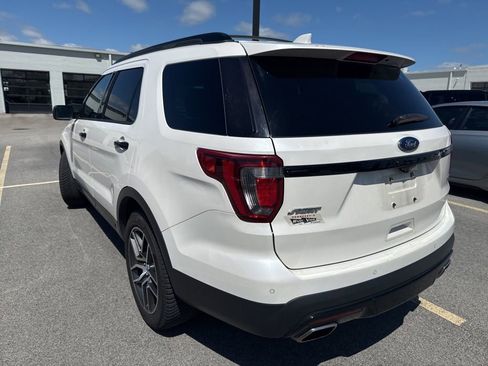 Used 2016 Ford Explorer Sport w/ Equipment Group 401A AWD/4WD image 5