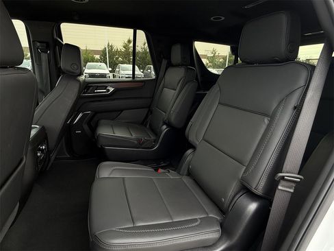 Certified 2025 GMC Yukon Denali image 28