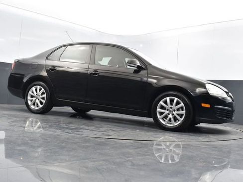 Used 2010 Volkswagen Jetta Limited Edition FWD image 29
