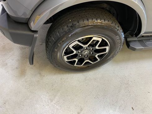 Used 2024 Ford Bronco Outer Banks AWD/4WD image 14