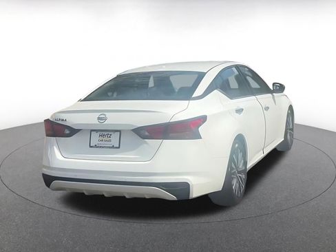 Used 2025 Nissan Altima 2.5 SV image 15