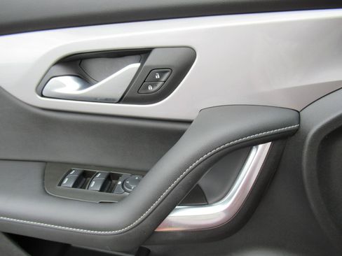 Certified 2024 Chevrolet Blazer LT w/ Convenience Package FWD image 20