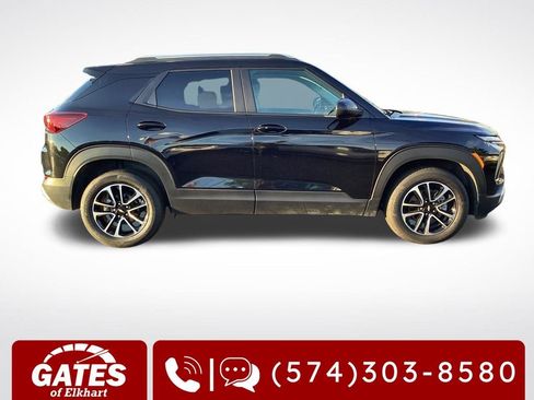 Used 2025 Chevrolet TrailBlazer LT AWD/4WD image 11