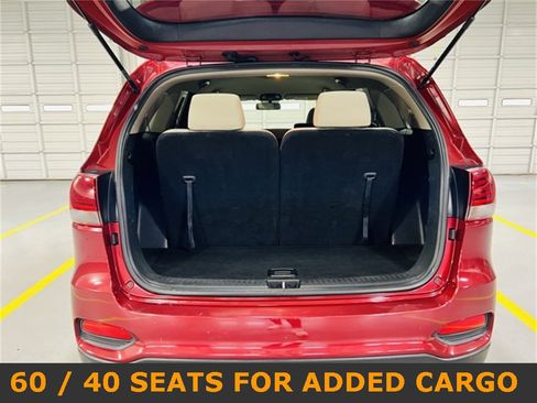 Used 2019 Kia Sorento LX image 10