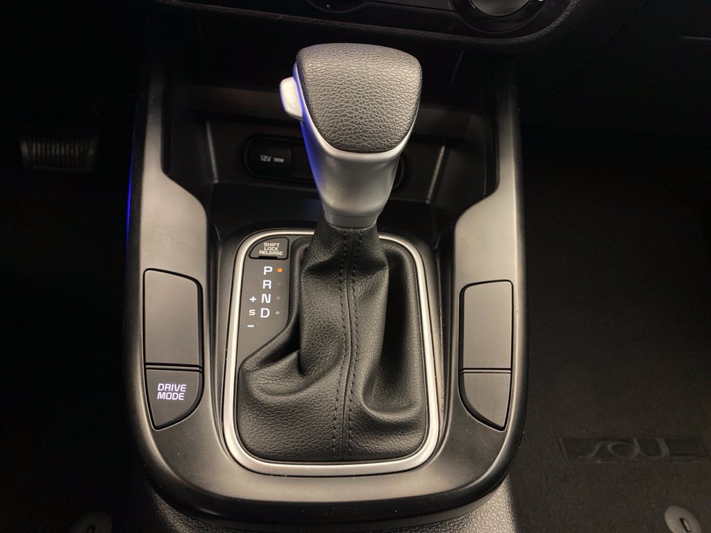 Used 2025 Kia Soul LX w/ LX Technology Package FWD image 17