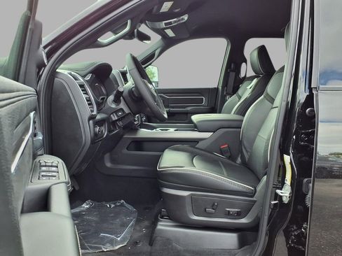 New 2026 RAM 2500 Laramie AWD/4WD image 21