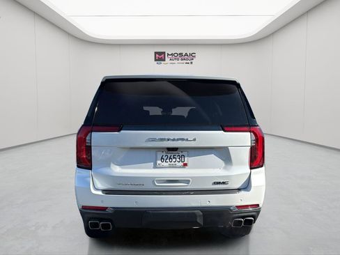 Used 2025 GMC Yukon Denali Ultimate w/ LPO, Floor Liner Package image 6