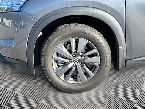 Certified 2022 Nissan Pathfinder SV image 31