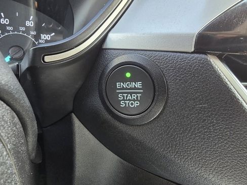 Used 2022 Ford Escape SE image 20