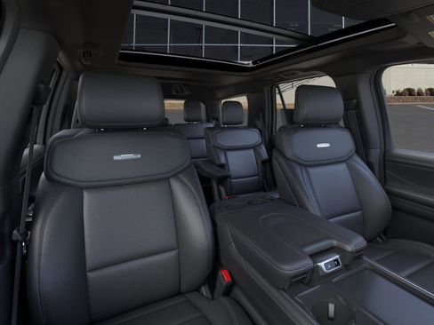 New 2026 Ford Expedition Platinum image 10