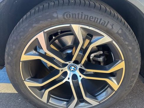 Used 2022 BMW X5 xDrive45e w/ Luxury Seating Package image 5