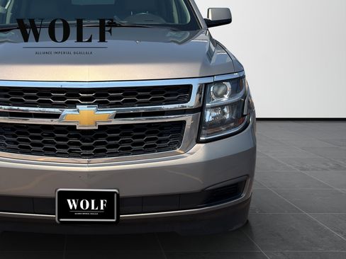 Used 2017 Chevrolet Suburban LT AWD/4WD image 11