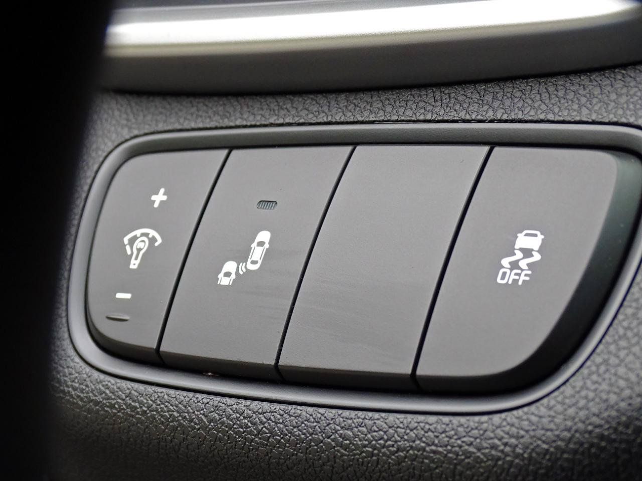 Used 2020 Kia Sorento LX FWD image 25