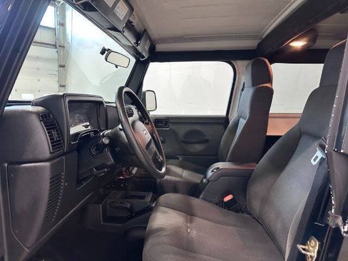 Used 2006 Jeep Wrangler Unlimited Rubicon AWD/4WD image 19