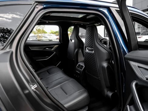 Used 2021 Jaguar F-PACE SVR AWD/4WD image 31