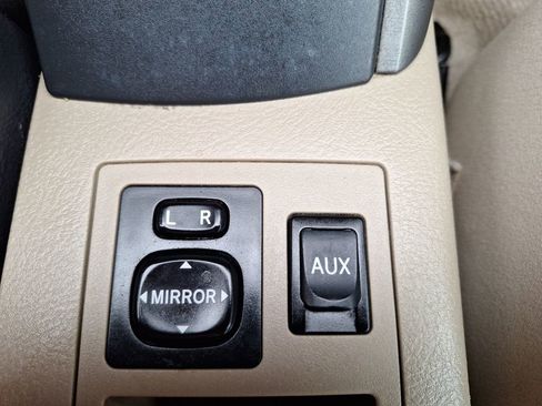 Used 2010 Toyota RAV4 2WD image 18