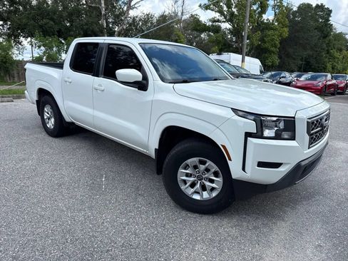 Used 2024 Nissan Frontier SV w/ Technology Package RWD image 6