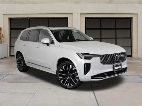 New 2026 Volvo XC90 B5 Plus image 19