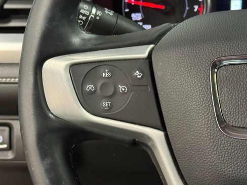 Certified 2023 GMC Acadia SLT w/ Trailering Package image 37