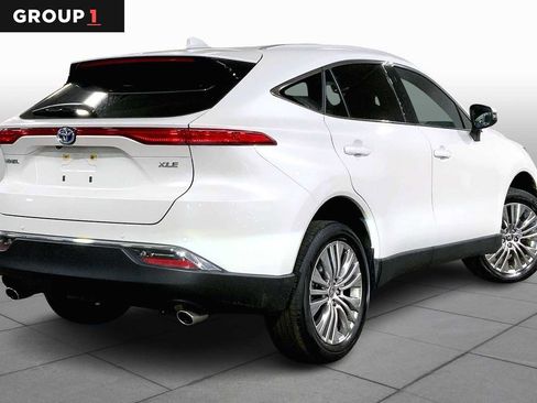 Used 2023 Toyota Venza XLE image 13