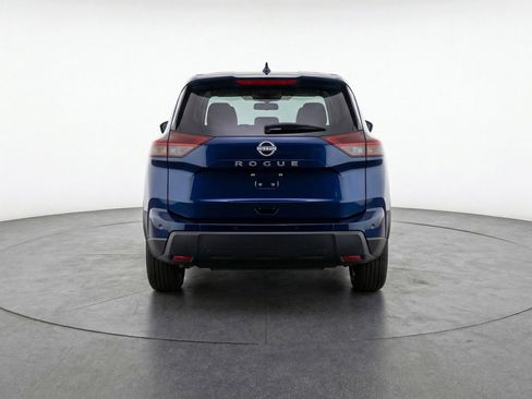 Used 2025 Nissan Rogue SV FWD image 7