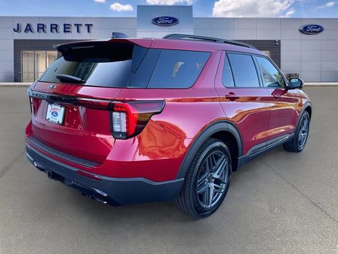 New 2026 Ford Explorer ST-Line w/ ST-Line Street Pack RWD image 7