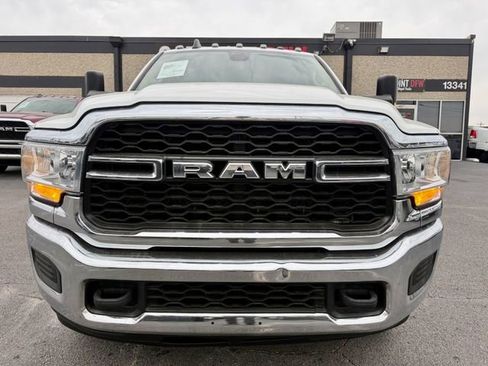 Used 2019 RAM 3500 Tradesman image 4