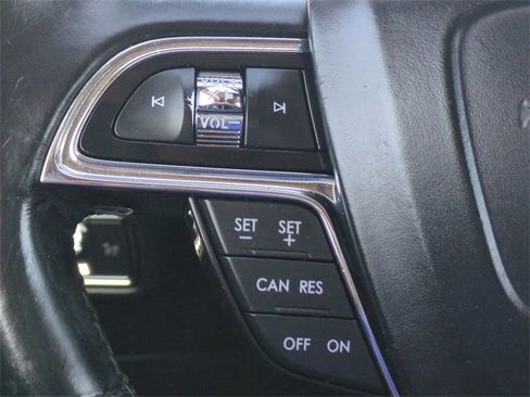 Used 2021 Lincoln Nautilus Reserve image 26