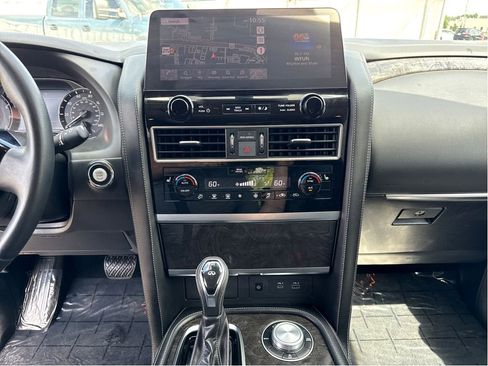 Used 2024 INFINITI QX80 Luxe image 16