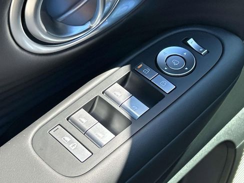 New 2026 Hyundai Ioniq 9 SEL image 18