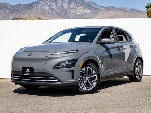 Used 2023 Hyundai Kona SEL FWD image 1