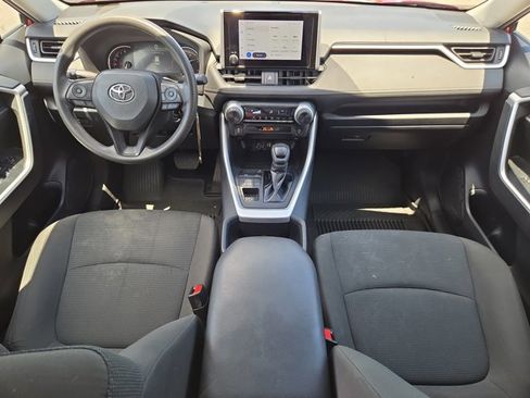 Used 2023 Toyota RAV4 LE AWD/4WD image 29