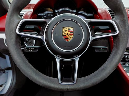 Used 2016 Porsche Boxster Spyder image 85