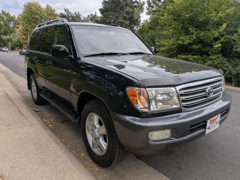 Used 2005 Toyota Land Cruiser image 7