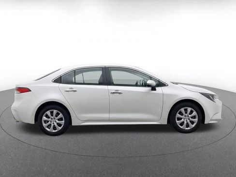 Used 2025 Toyota Corolla LE FWD image 10