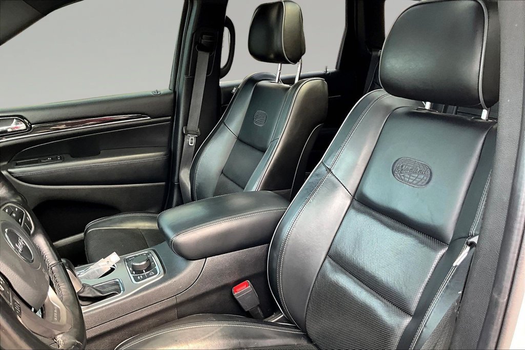Used 2021 Jeep Grand Cherokee Overland AWD/4WD image 23