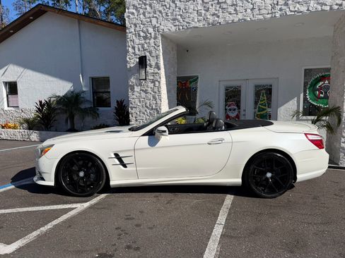 Used 2013 Mercedes-Benz SL 550 image 2