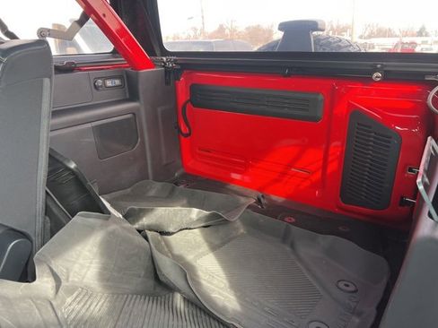 Certified 2023 Ford Bronco Badlands w/ Sasquatch Package image 21