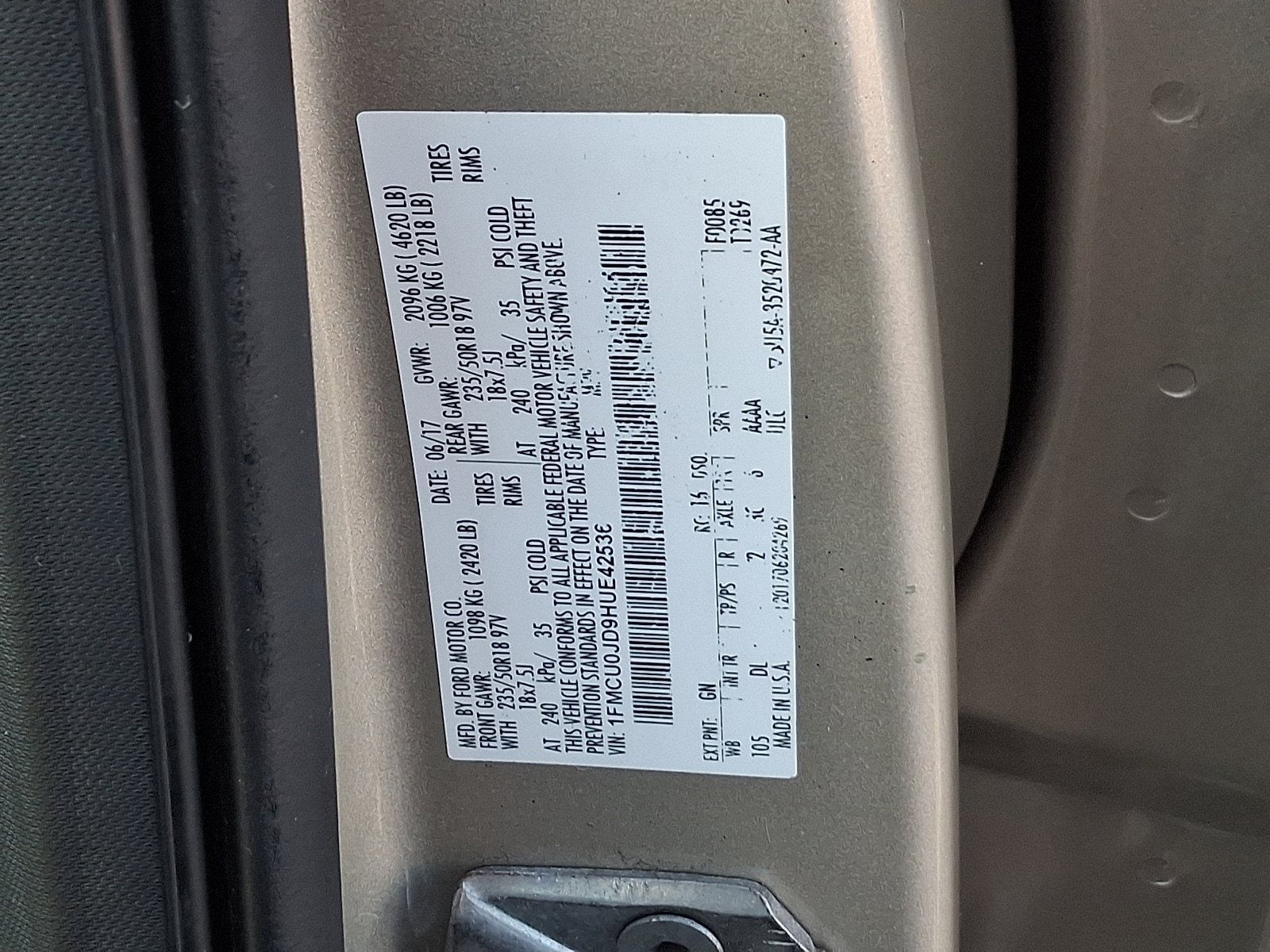 Used 2017 Ford Escape Titanium FWD image 29
