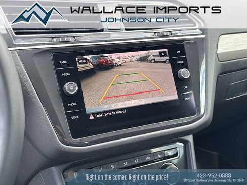 Used 2020 Volkswagen Tiguan SE w/ Panoramic Sunroof Package AWD/4WD image 26