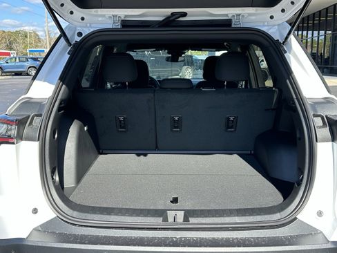 New 2026 Chevrolet Equinox LT image 12