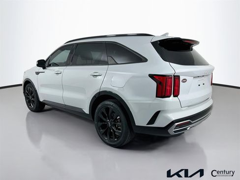 Certified 2023 Kia Sorento SX FWD image 7