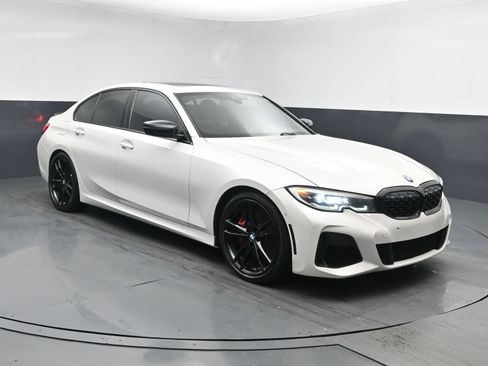 Used 2021 BMW M340i w/ Driving Assistance Package RWD image 2
