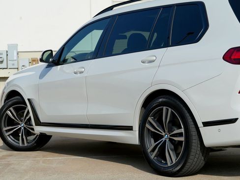 Used 2019 BMW X7 xDrive40i w/ Premium Package AWD/4WD image 34