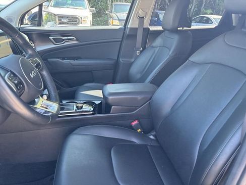 Used 2025 Kia Sportage EX image 6