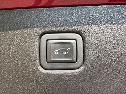 Used 2023 Chevrolet Blazer Premier w/ Driver Confidence II Package AWD/4WD image 9