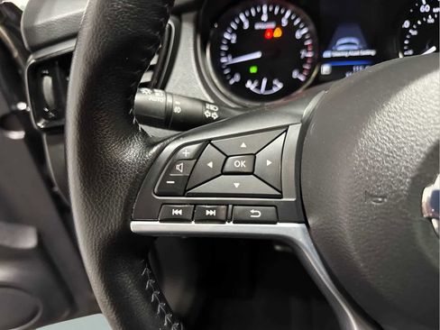 Used 2022 Nissan Rogue Sport SL w/ Premium Package image 14