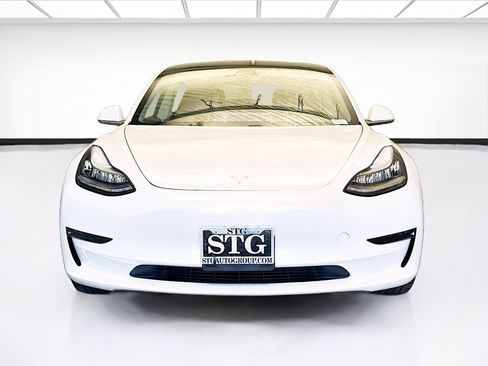 Used 2020 Tesla Model 3 Standard Range Plus RWD image 2